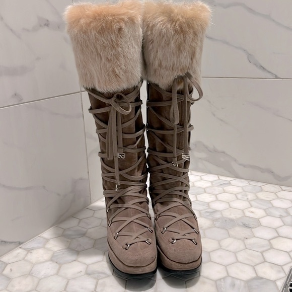 Stuart Weitzman Troll Brown Suede Fur Trim Platform Wedge Aprés Leather Boots - Picture 3 of 17